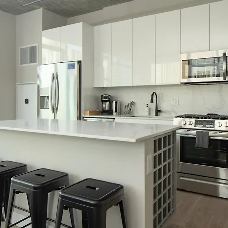 Kasa River North Chicago Room photo
