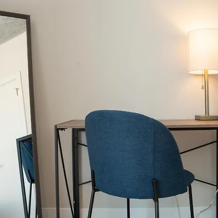 Kasa River North Chicago Room photo